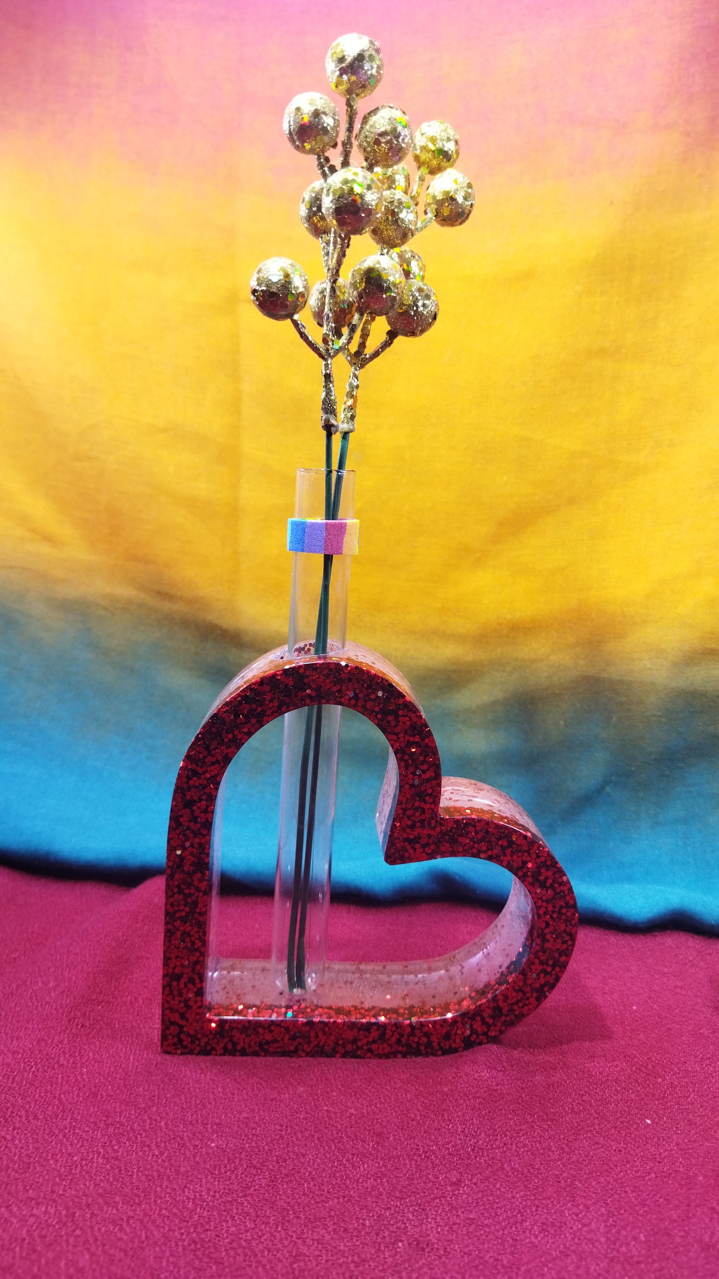 Hand Made Heart Shape Epoxy Resin Vase